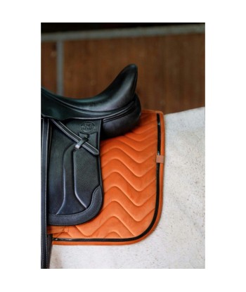 Tapis de selle "GLOSSY" Orange dressage - EQUITHEME Véritable concentré