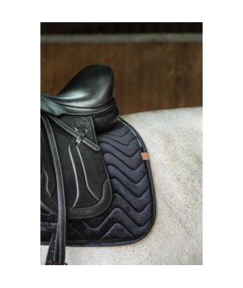 Tapis de selle dressage noir GLOSSY - EQUITHEME sur le site 